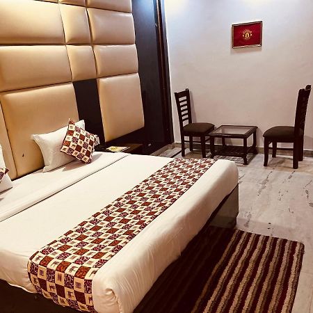 Hotel New City Lite Near Igi Airport Delhi Нью-Дели Экстерьер фото