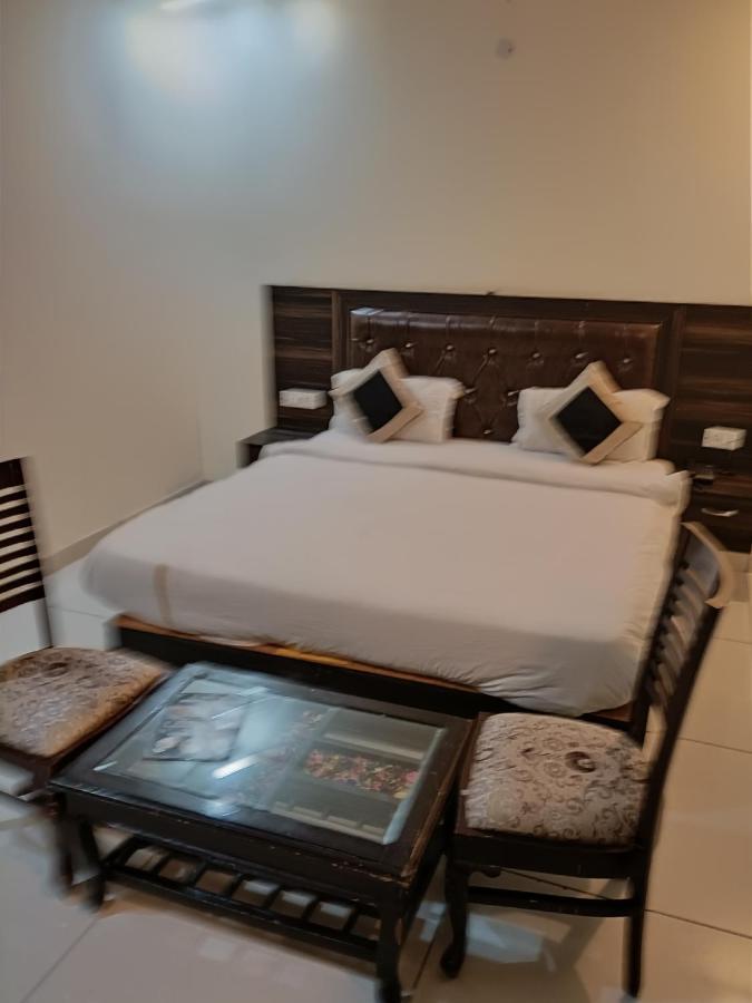 Hotel New City Lite Near Igi Airport Delhi Нью-Дели Экстерьер фото