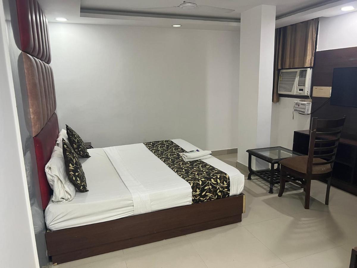 Hotel New City Lite Near Igi Airport Delhi Нью-Дели Экстерьер фото
