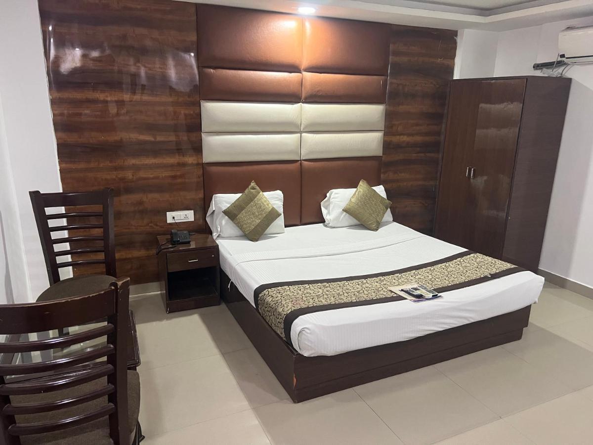 Hotel New City Lite Near Igi Airport Delhi Нью-Дели Экстерьер фото